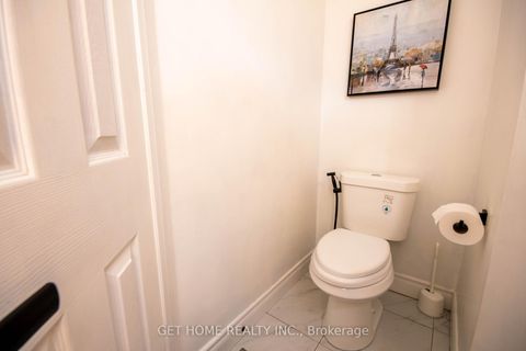 Photo 17 at 532 Ormond Drive, Samac, Oshawa