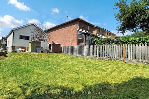 Photo 32 at 125 S Woodrow Boulevard, Cliffside, Toronto