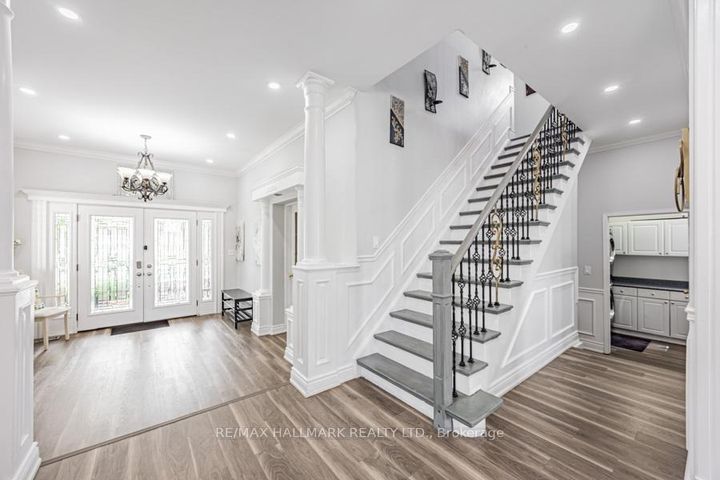 Photo 9 at 1109 Keswick Court, Pinecrest, Oshawa