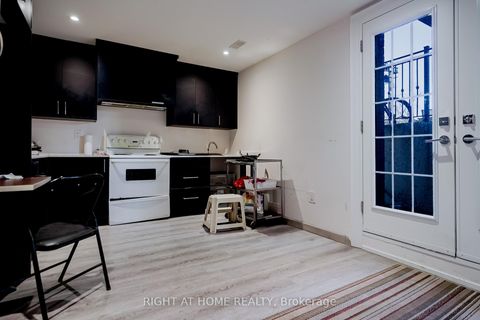 Photo 33 at 43 William Cragg Drive, CFB, Toronto
