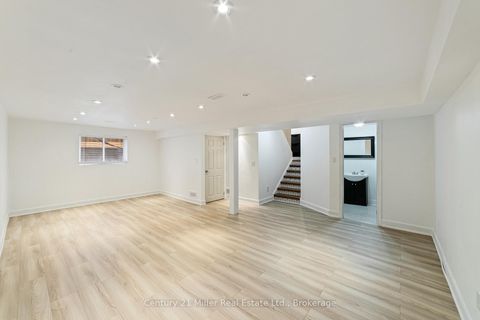 Photo 32 at 1363 Harmsworth Square, FA Falgarwood, Oakville