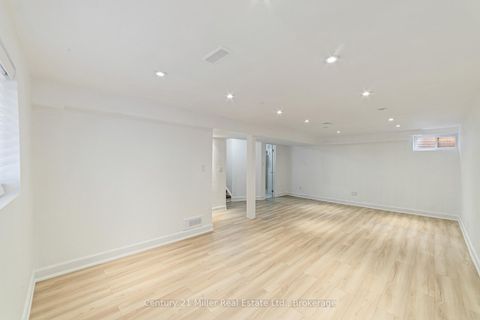 Photo 33 at 1363 Harmsworth Square, FA Falgarwood, Oakville