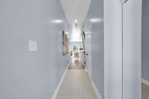 Photo 4 at 45 - 3059 Finch Avenue W, Humbermede, Toronto