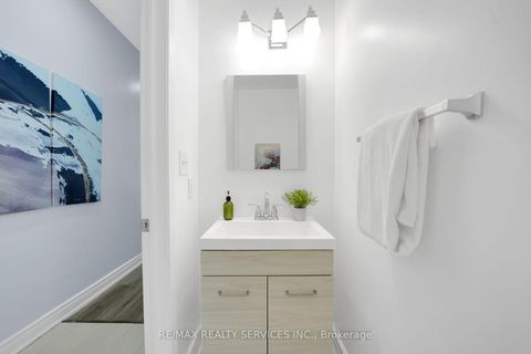 Photo 14 at 45 - 3059 Finch Avenue W, Humbermede, Toronto
