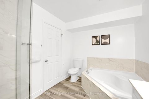 Photo 21 at 45 - 3059 Finch Avenue W, Humbermede, Toronto