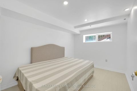 Photo 37 at 45 - 3059 Finch Avenue W, Humbermede, Toronto