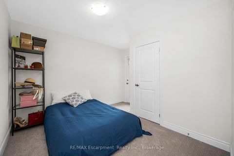 Photo 25 at 3401 Sixth Line, GO Glenorchy, Oakville