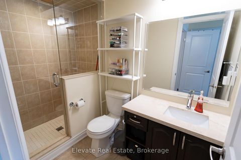Photo 19 at 1 - 1 Hargrave Lane, York Mills, Toronto