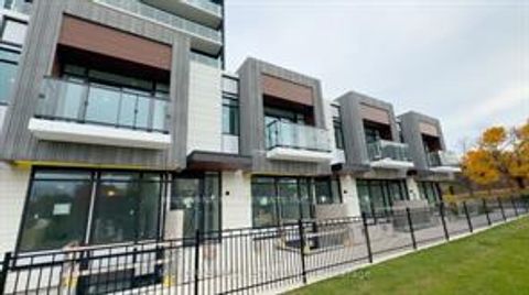 Photo 2 at TH 01 - 20 O'Neill Road, Don Mills, Toronto