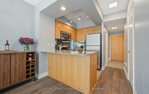 Photo 13 at 1405 - 8 Scollard Street, Annex, Toronto