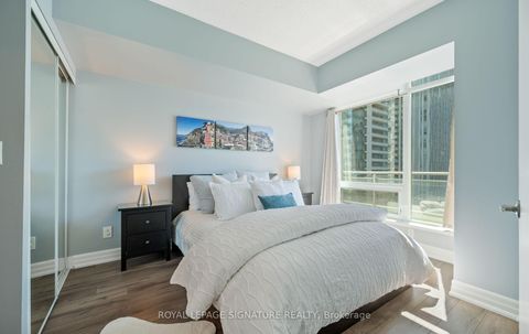 Photo 17 at 1405 - 8 Scollard Street, Annex, Toronto