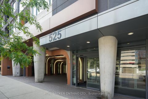 Photo 1 at 215 - 525 Adelaide Street W, Waterfront Communities C1, Toronto