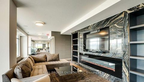 Photo 32 at 215 - 525 Adelaide Street W, Waterfront Communities C1, Toronto