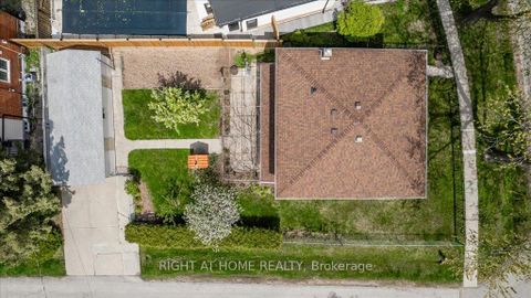 Photo 1 at 133 Prince Charles Drive, CO Central, Oakville