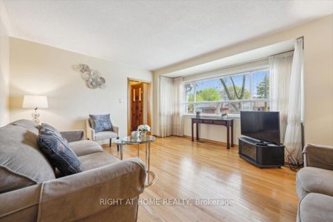 Photo 5 at 133 Prince Charles Drive, CO Central, Oakville
