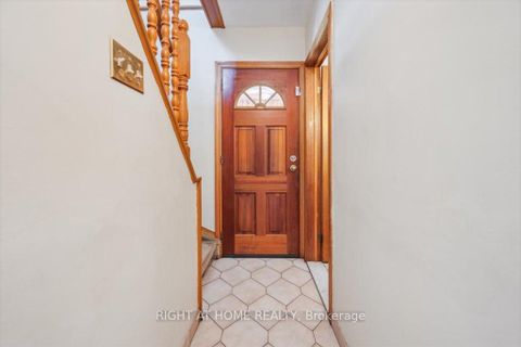 Photo 9 at 133 Prince Charles Drive, CO Central, Oakville