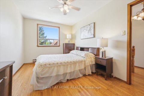 Photo 12 at 133 Prince Charles Drive, CO Central, Oakville