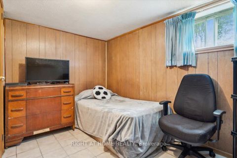 Photo 20 at 133 Prince Charles Drive, CO Central, Oakville