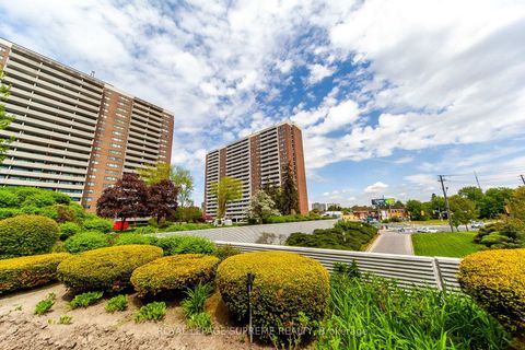 Photo 4 at 205 - 270 Scarlett Road, Smythe, Toronto
