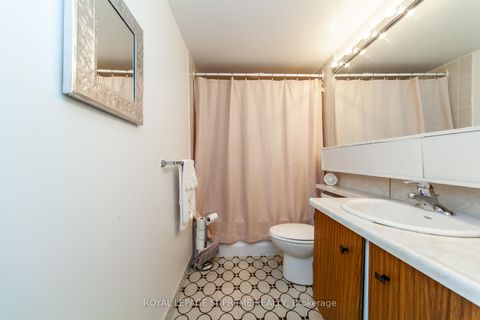 Photo 33 at 205 - 270 Scarlett Road, Smythe, Toronto