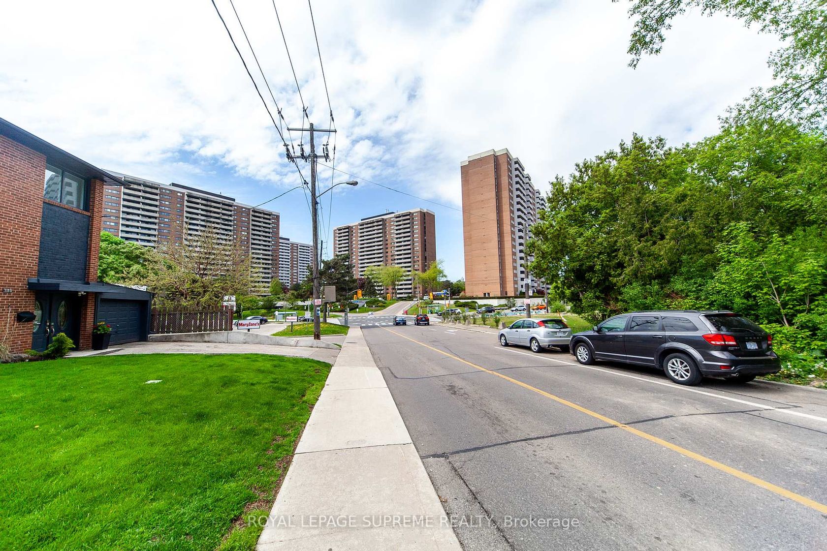 205 - 270 Scarlett Road, Smythe, Toronto 