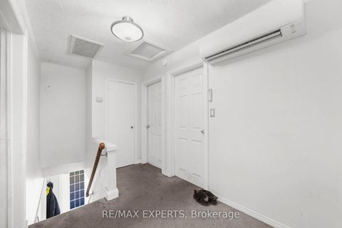 Photo 7 at 16 Bellehaven Crescent, Scarborough Village, Toronto