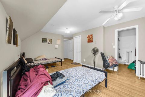 Photo 14 at 16 Bellehaven Crescent, Scarborough Village, Toronto