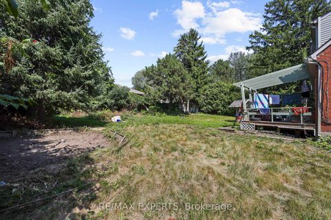 Photo 24 at 16 Bellehaven Crescent, Scarborough Village, Toronto