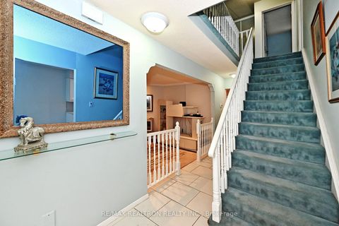 Photo 5 at 143 Spring Gate Boulevard, Yorkhill, Vaughan