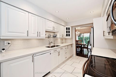 Photo 14 at 143 Spring Gate Boulevard, Yorkhill, Vaughan