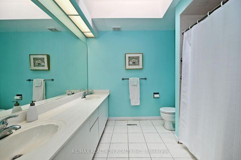 Photo 38 at 143 Spring Gate Boulevard, Yorkhill, Vaughan