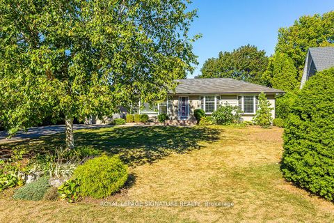 Photo 3 at 383 Maplehurst Avenue, BR Bronte, Oakville