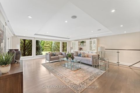 Photo 7 at 85 Valleyview Court, Kleinburg, Vaughan