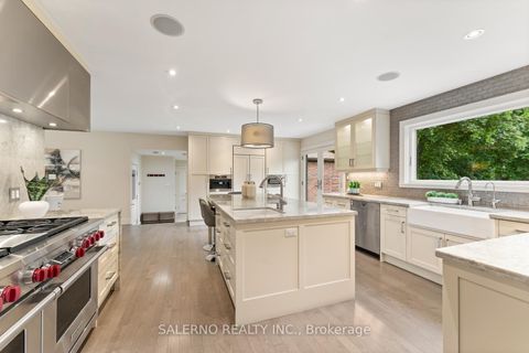 Photo 9 at 85 Valleyview Court, Kleinburg, Vaughan