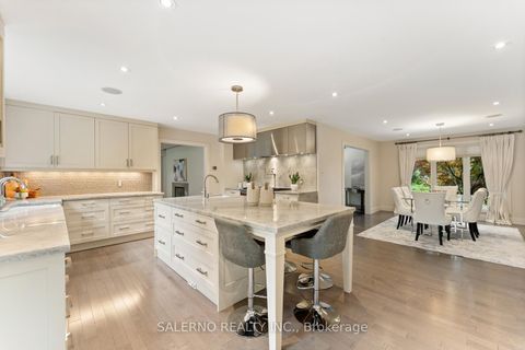 Photo 11 at 85 Valleyview Court, Kleinburg, Vaughan