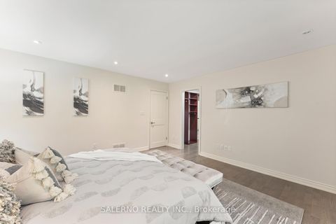 Photo 18 at 85 Valleyview Court, Kleinburg, Vaughan