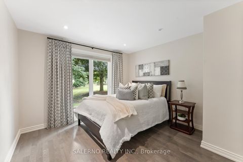 Photo 23 at 85 Valleyview Court, Kleinburg, Vaughan