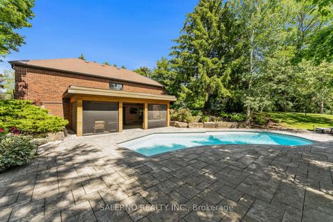 Photo 36 at 85 Valleyview Court, Kleinburg, Vaughan