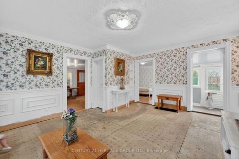Photo 12 at 117 Lucas Street, Mill Pond, Richmond Hill