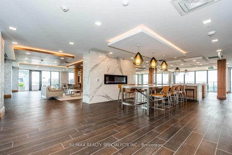 Photo 2 at 404 - 20 SHORE BREEZE Drive, Mimico, Toronto