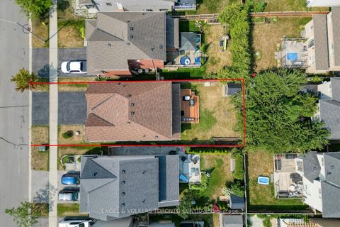 Photo 38 at 26 McPhail Avenue, Bowmanville, Clarington