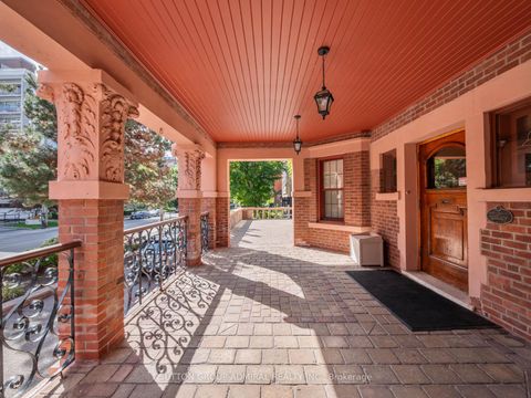 Photo 1 at 106 - 212 St. George Street, Annex, Toronto Photo 1 at 106 - 212 St. George Street, Annex, Toronto