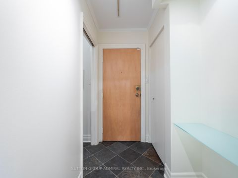 Photo 5 at 106 - 212 St. George Street, Annex, Toronto Photo 5 at 106 - 212 St. George Street, Annex, Toronto