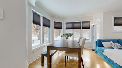 Photo 4 at 157 - 18 Clark Avenue W, Yorkhill, Vaughan
