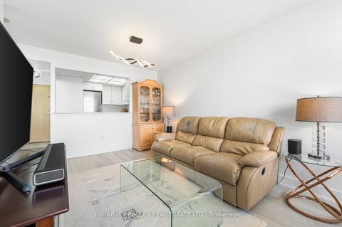 Photo 9 at 915 - 5 Greystone Walk Drive, Kennedy Park, Toronto
