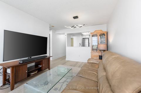Photo 10 at 915 - 5 Greystone Walk Drive, Kennedy Park, Toronto