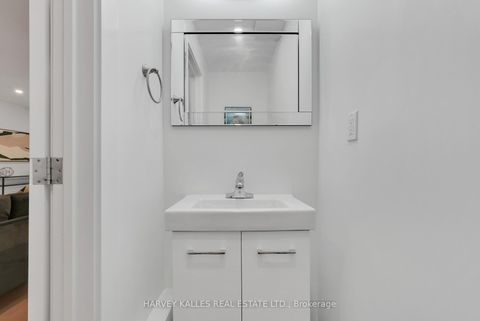 Photo 23 at 253 Albany Avenue, Annex, Toronto