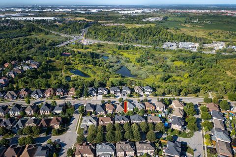 Photo 1 at 167 Marbella Road, Sonoma Heights, Vaughan