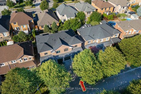 Photo 3 at 167 Marbella Road, Sonoma Heights, Vaughan