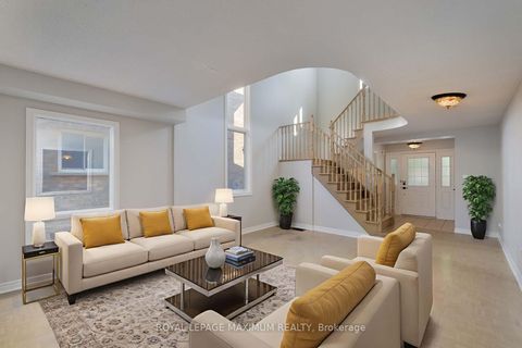 Photo 8 at 167 Marbella Road, Sonoma Heights, Vaughan